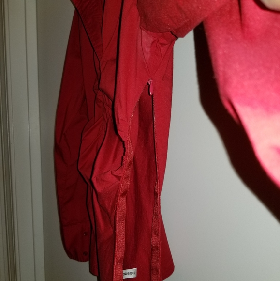 New York & Company red collard shirt w/side zipper - Picture 4 of 5